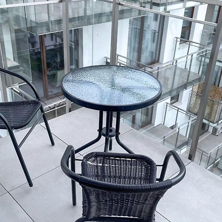 Comfortable 1-Room Apartment Close To The Center Warszawa Exteriör bild