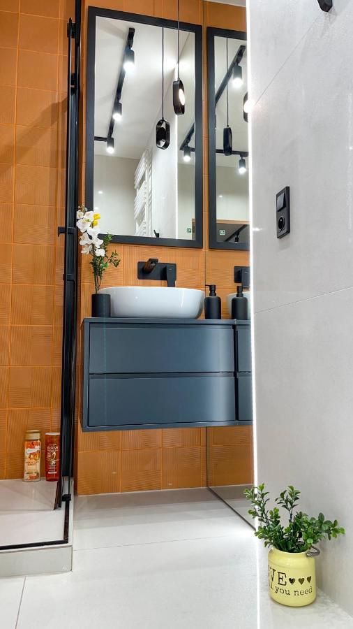 Comfortable 1-Room Apartment Close To The Center Warszawa Exteriör bild